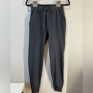 Lululemon ABC Jogger Shorter Small